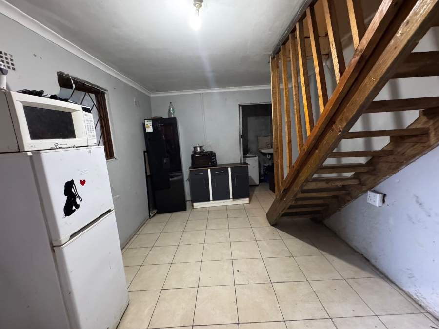 4 Bedroom Property for Sale in Delft South Western Cape